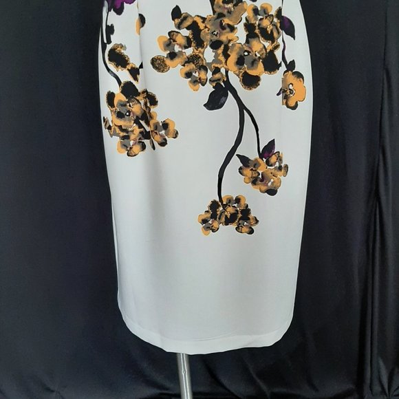 New AGB Sleeveless Knee Length Unique Floral Design - Picture 3 of 8